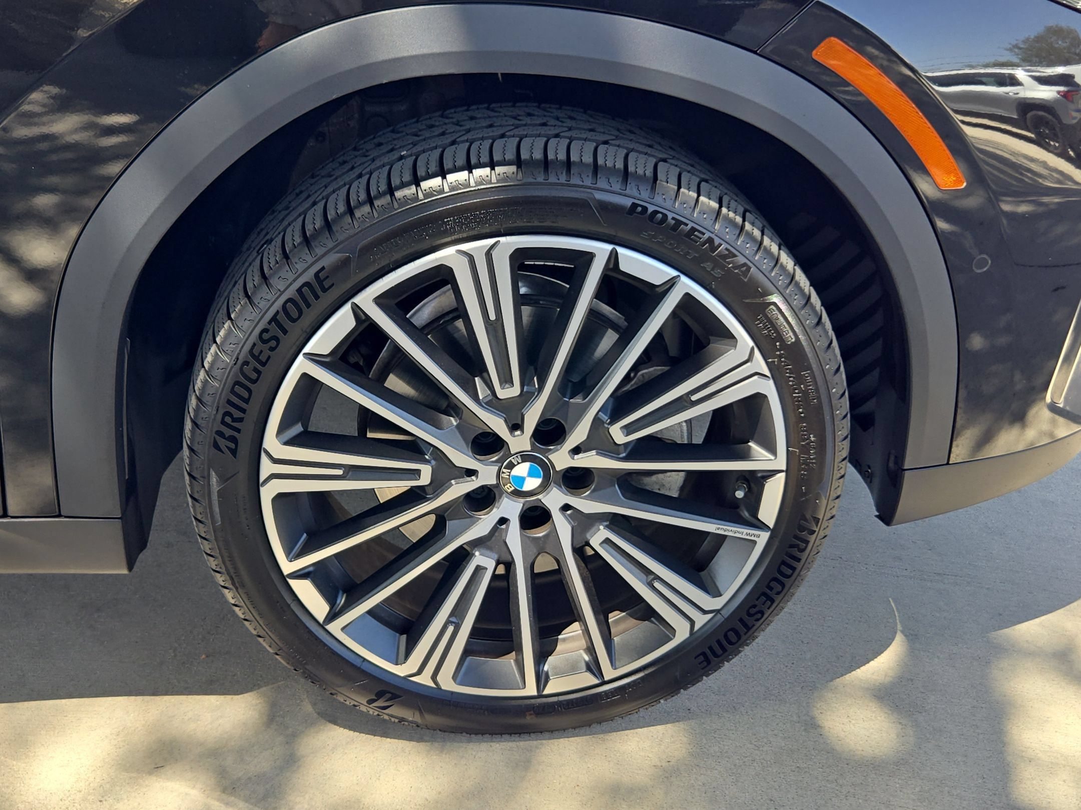 Used 2025 BMW X2 xDrive28i w/ Technology Package AWD/4WD image 26