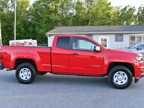 Used 2018 Chevrolet Colorado W/T w/ WT Convenience Package RWD image 12