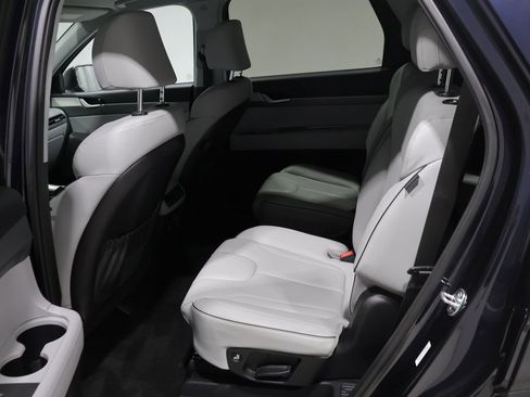 Used 2025 Hyundai Palisade SEL image 17