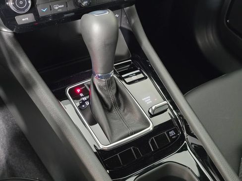 New 2026 Jeep Compass Latitude AWD/4WD image 28