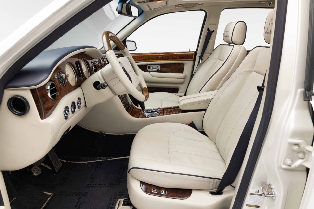 Used 2008 Bentley Arnage R RWD image 16