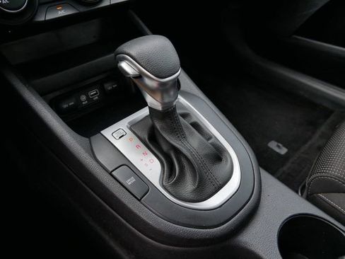 Used 2020 Kia Forte LXS FWD image 22