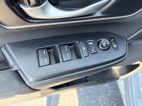 Used 2022 Honda CR-V EX image 17