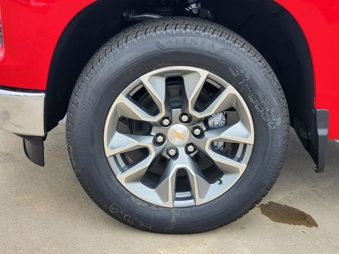New 2026 Chevrolet Silverado 1500 LT w/ Convenience Package II RWD image 9