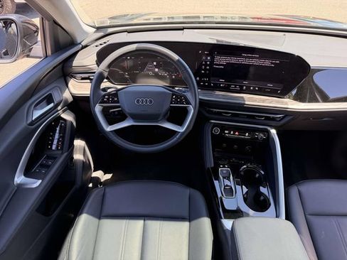 Certified 2025 Audi Q5 Premium w/ Convenience Package AWD/4WD image 13