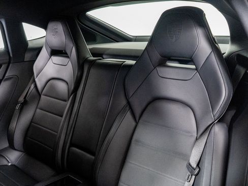 Used 2025 Porsche Panamera 4 image 3