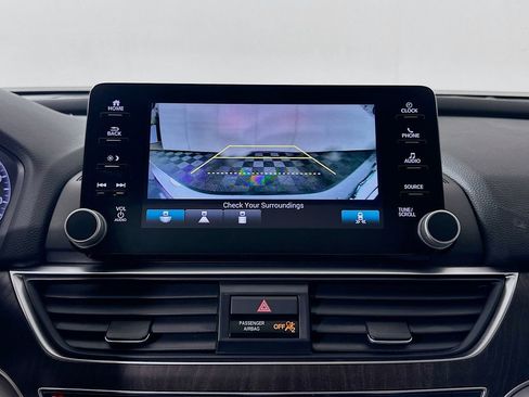 Used 2019 Honda Accord EX image 13