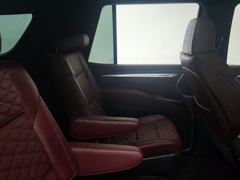 Used 2026 Cadillac Escalade Luxury w/ Touring Package AWD/4WD image 28