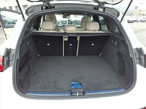Used 2026 Mercedes-Benz GLC 300 4MATIC image 13