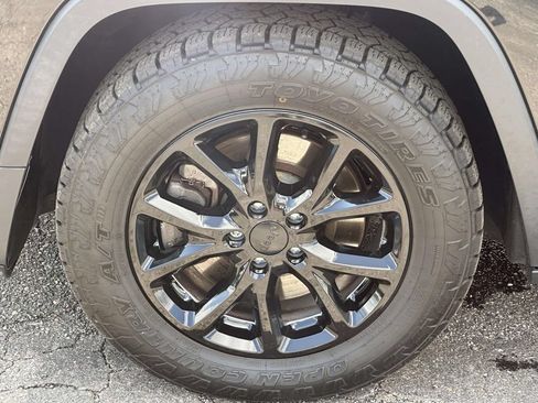 Used 2016 Jeep Cherokee Latitude FWD image 9