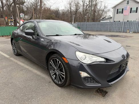 Used 2013 Scion FR-S image 3