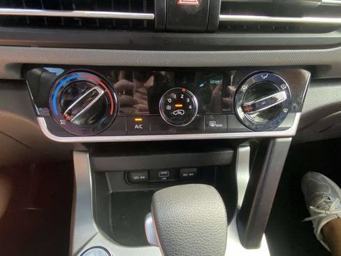 Used 2022 Kia Seltos LX AWD/4WD image 20