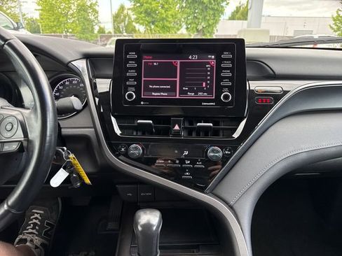 Used 2024 Toyota Camry SE FWD image 15