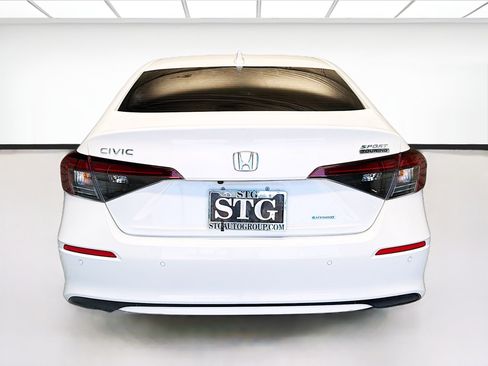 Used 2025 Honda Civic Sport Touring image 5