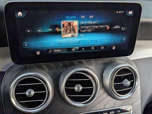 Used 2022 Mercedes-Benz GLC 300 4MATIC image 13