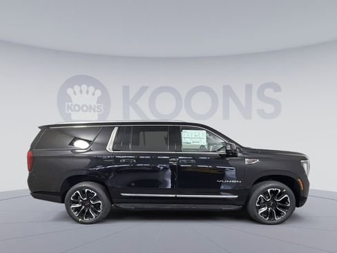 New 2026 GMC Yukon XL Elevation w/ Elevation Premium Package AWD/4WD image 8
