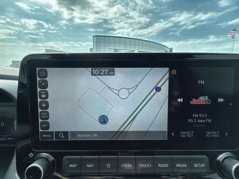 Used 2023 Hyundai Kona Limited FWD image 18