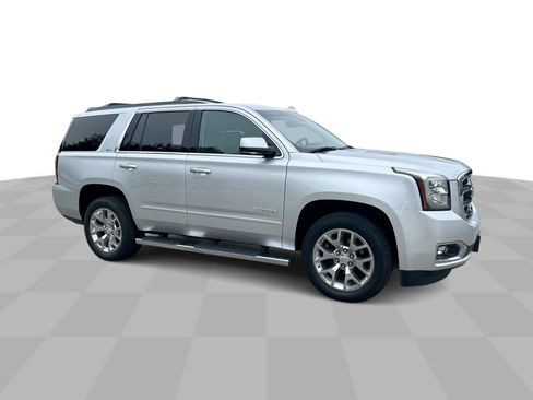 Used 2019 GMC Yukon SLT w/ HD Trailering Package AWD/4WD image 2