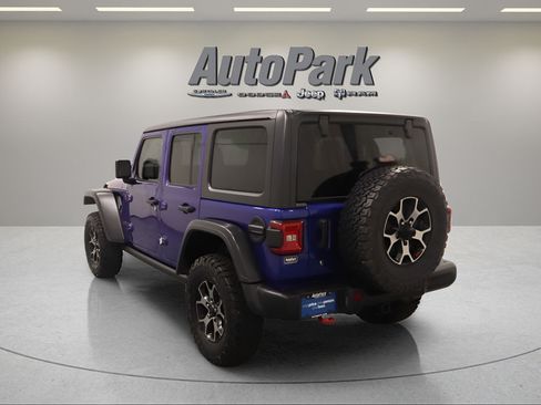 Certified 2018 Jeep Wrangler Unlimited Rubicon AWD/4WD image 4