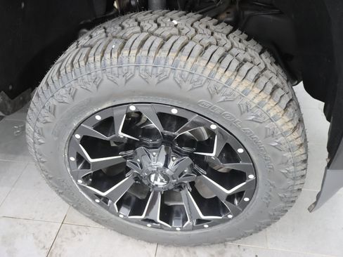 Used 2017 Chevrolet Silverado 2500 High Country w/ Duramax Plus Package AWD/4WD image 3