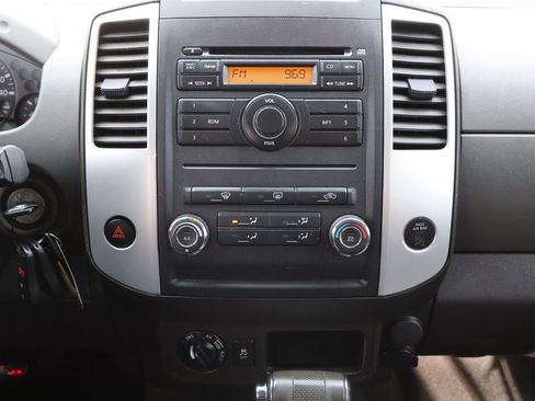 Used 2012 Nissan Xterra S image 32