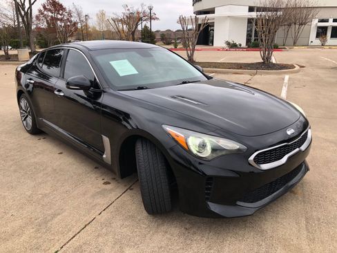 Used 2019 Kia Stinger image 4