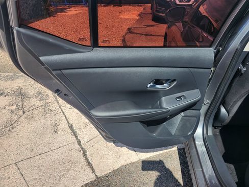 Used 2021 Nissan Sentra SV FWD image 16