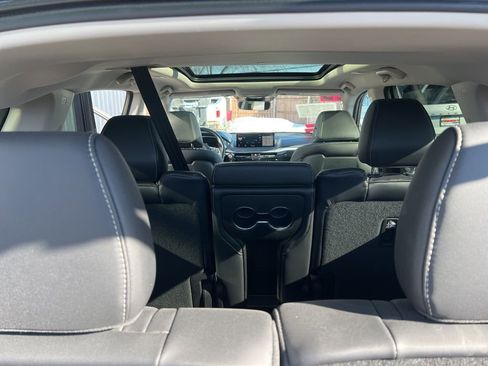 Used 2023 Acura MDX SH-AWD w/ Technology Package image 13