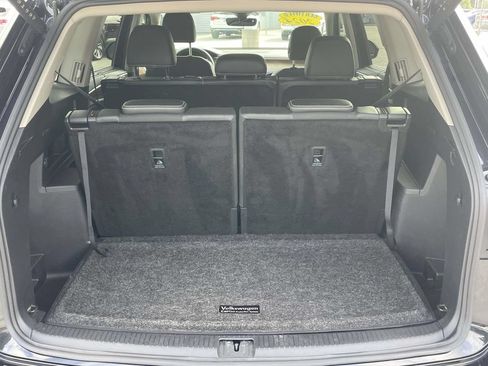 Certified 2024 Volkswagen Atlas SE FWD image 12