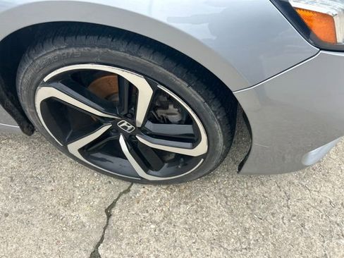 Used 2019 Honda Accord Sport image 4