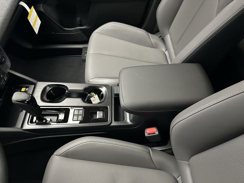 New 2026 Subaru Outback Limited AWD/4WD image 39