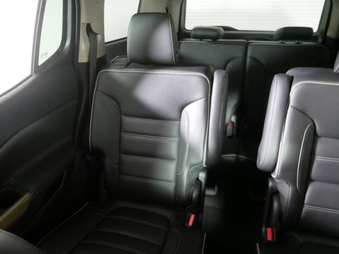 Used 2018 GMC Acadia Denali w/ Technology Package image 12