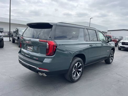 New 2026 GMC Yukon XL AT4 AWD/4WD image 5