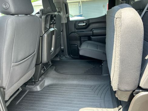 Used 2022 Chevrolet Silverado 1500 Custom AWD/4WD image 23