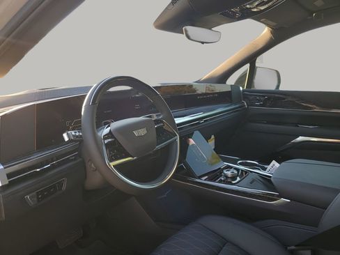 New 2026 Cadillac Escalade IQL Luxury image 30