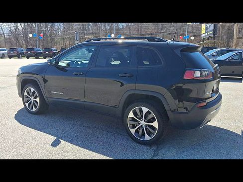 Certified 2022 Jeep Cherokee Limited w/ Elite Package image 35