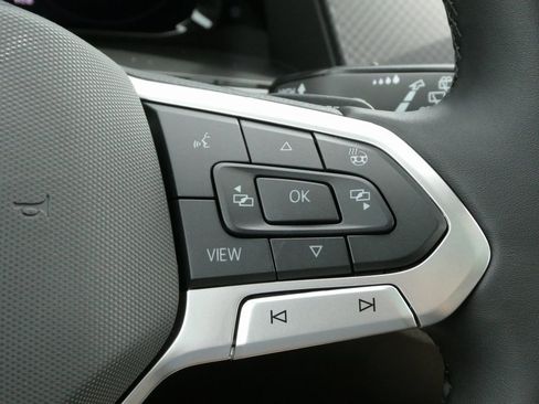 New 2025 Volkswagen Atlas Peak Edition SE image 12