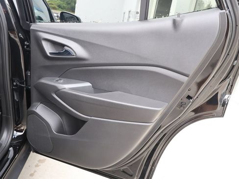 New 2026 Chevrolet Trax LT w/ Midnight Edition FWD image 28