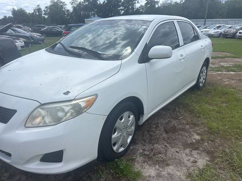 Used 2009 Toyota Corolla LE FWD image 3