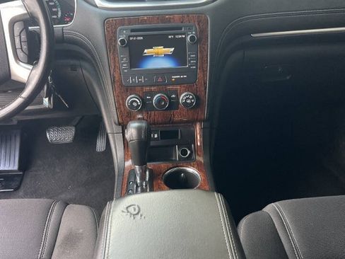 Used 2014 Chevrolet Traverse LT AWD/4WD image 12