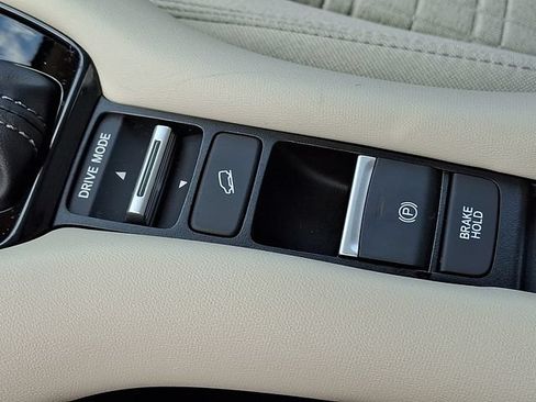 Used 2026 Honda HR-V LX image 26