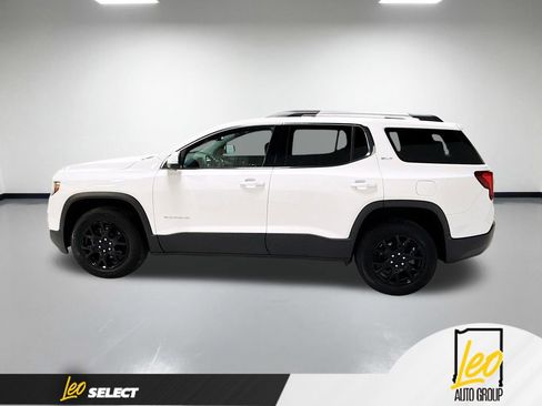 Used 2023 GMC Acadia SLT FWD image 10
