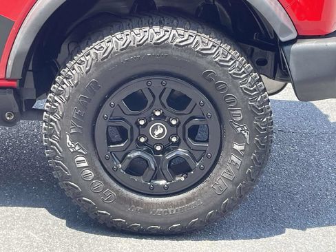 Used 2022 Ford Bronco Wildtrak AWD/4WD image 13
