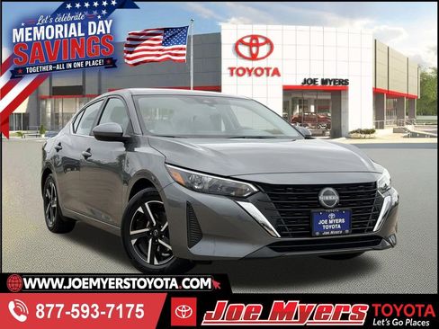 Used 2025 Nissan Sentra SV FWD image 1