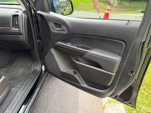 Used 2020 GMC Canyon SLE RWD image 15