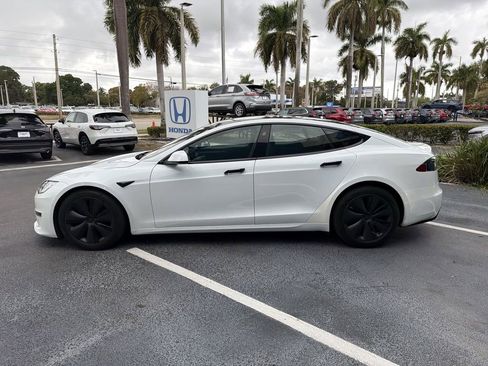 Used 2022 Tesla Model S image 5