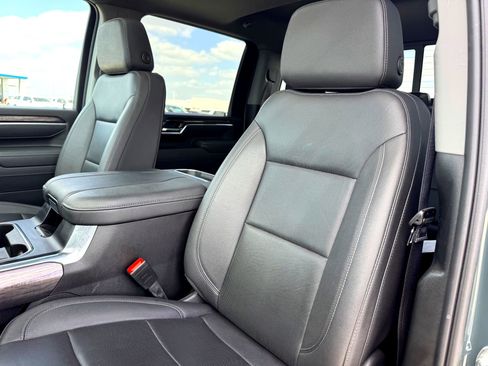 Used 2025 Chevrolet Silverado 2500 LTZ w/ LTZ Premium Package image 13