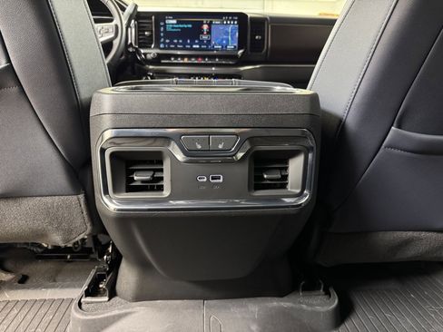 Used 2025 Chevrolet Silverado 2500 High Country w/ High Country Premium Package image 18