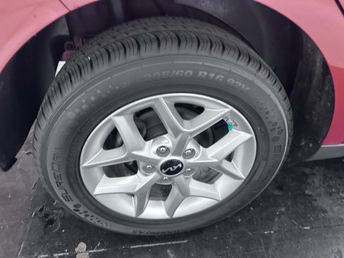 Used 2024 Kia Soul LX w/ Option Group 015 FWD image 20