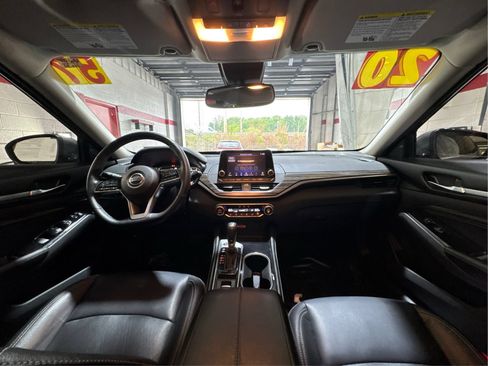 Used 2020 Nissan Altima 2.5 Platinum FWD image 27